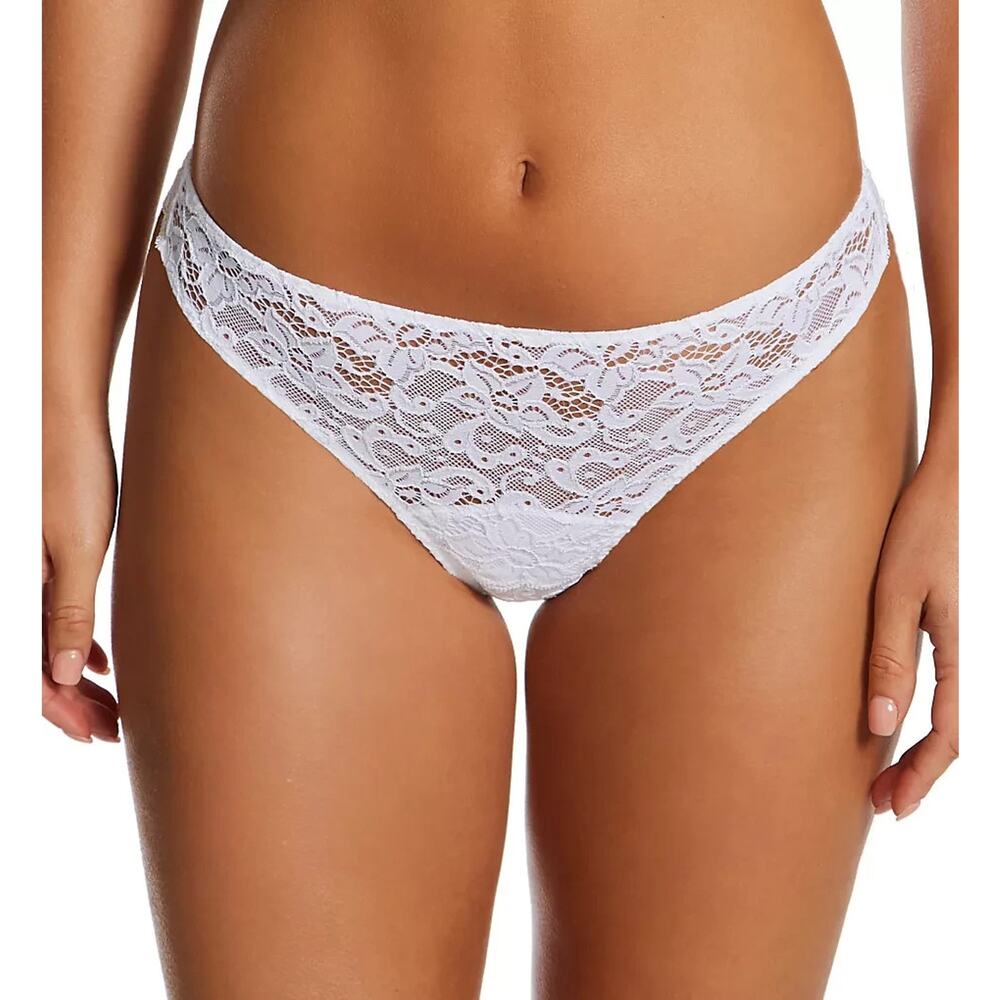 Hanro Women's Luxury Moments Lace Thong White Size L 1352